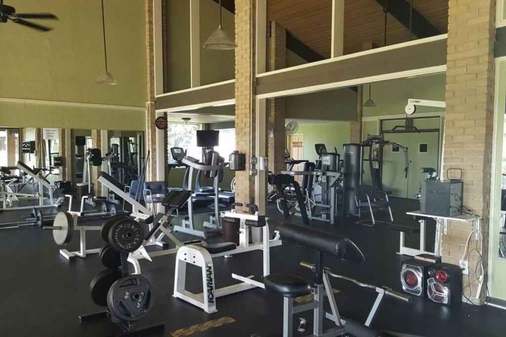 Lakeview Bungalow-Access To Lake, Pool, Gym, &Park Lago Vista ภายนอก รูปภาพ